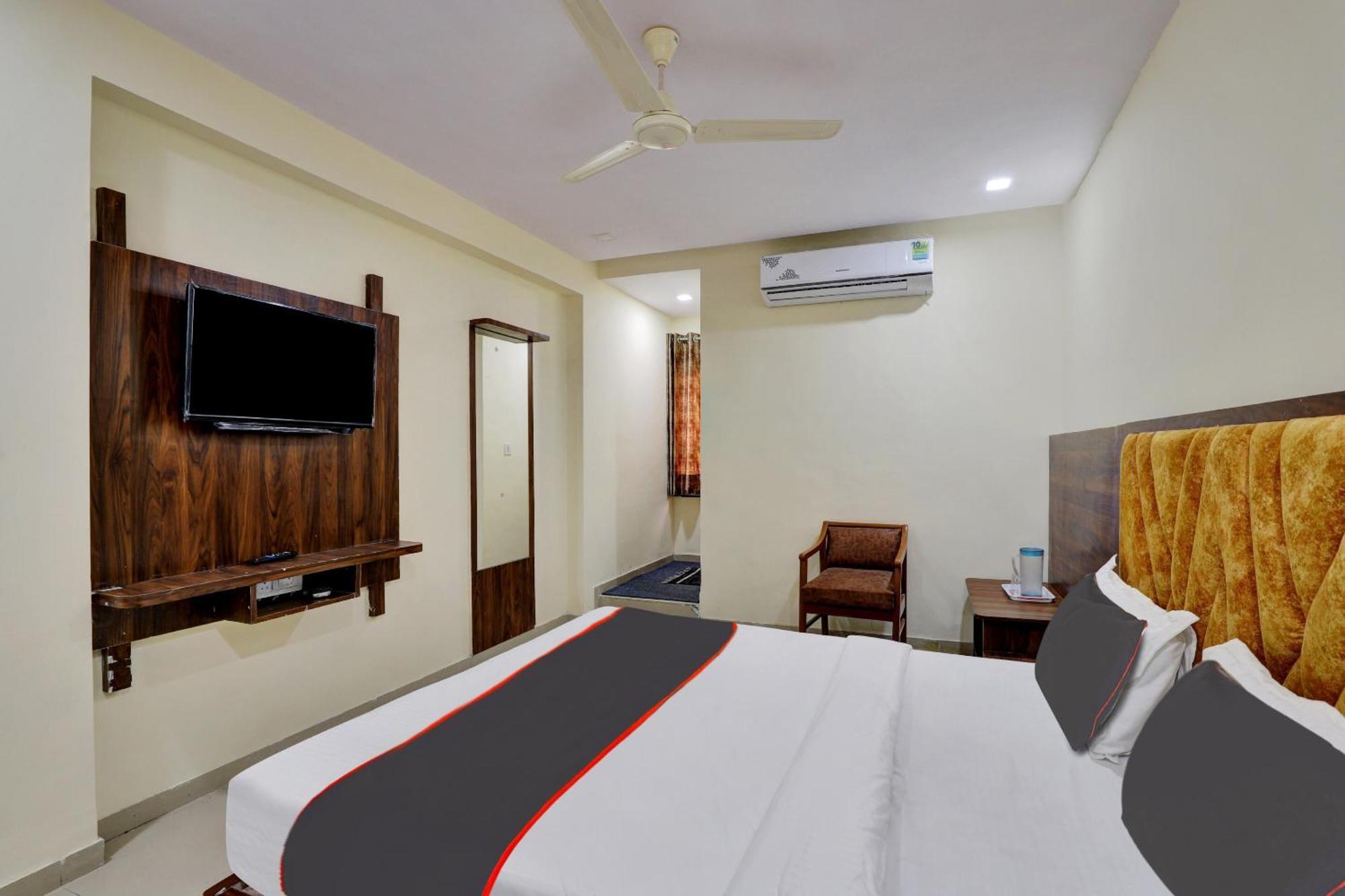 Hotel O Neelkamal Ahmedabad Esterno foto