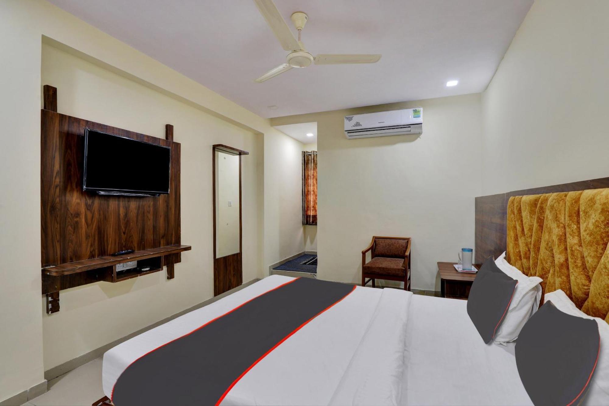 Hotel O Neelkamal Ahmedabad Esterno foto